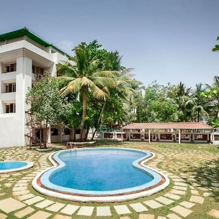 Presidency Landmark Daman Exterior photo